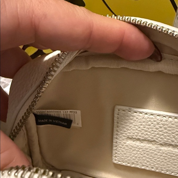 Marc Jacobs Ivory Crossbody Bag - Picture 5 of 6